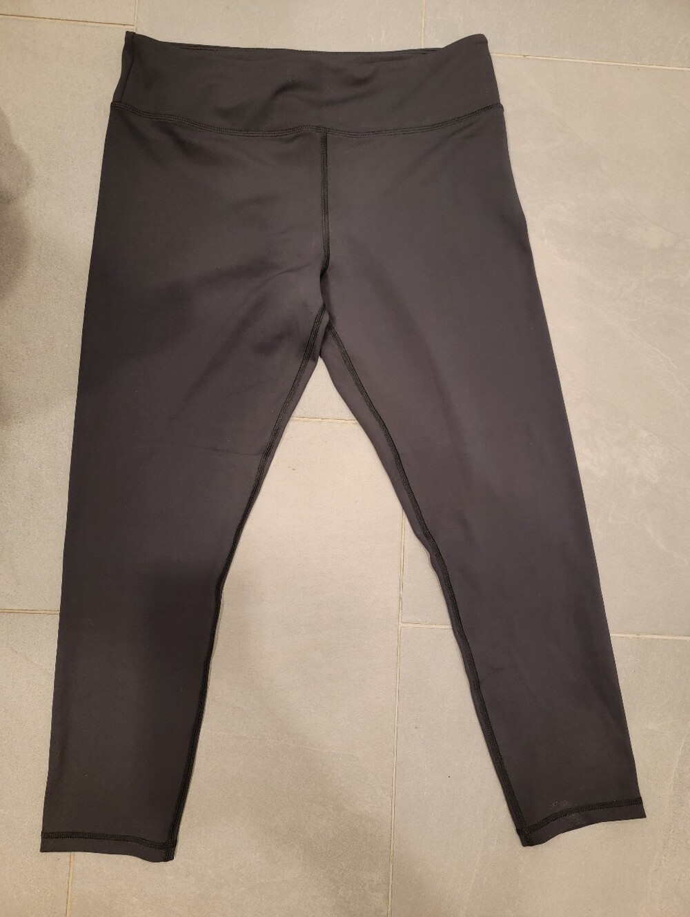 NWOT Zyia Active Black Leggings (Size 14-16)